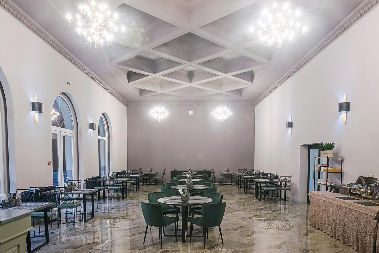 Corvin House Otel Hunedoara Dış mekan fotoğraf
