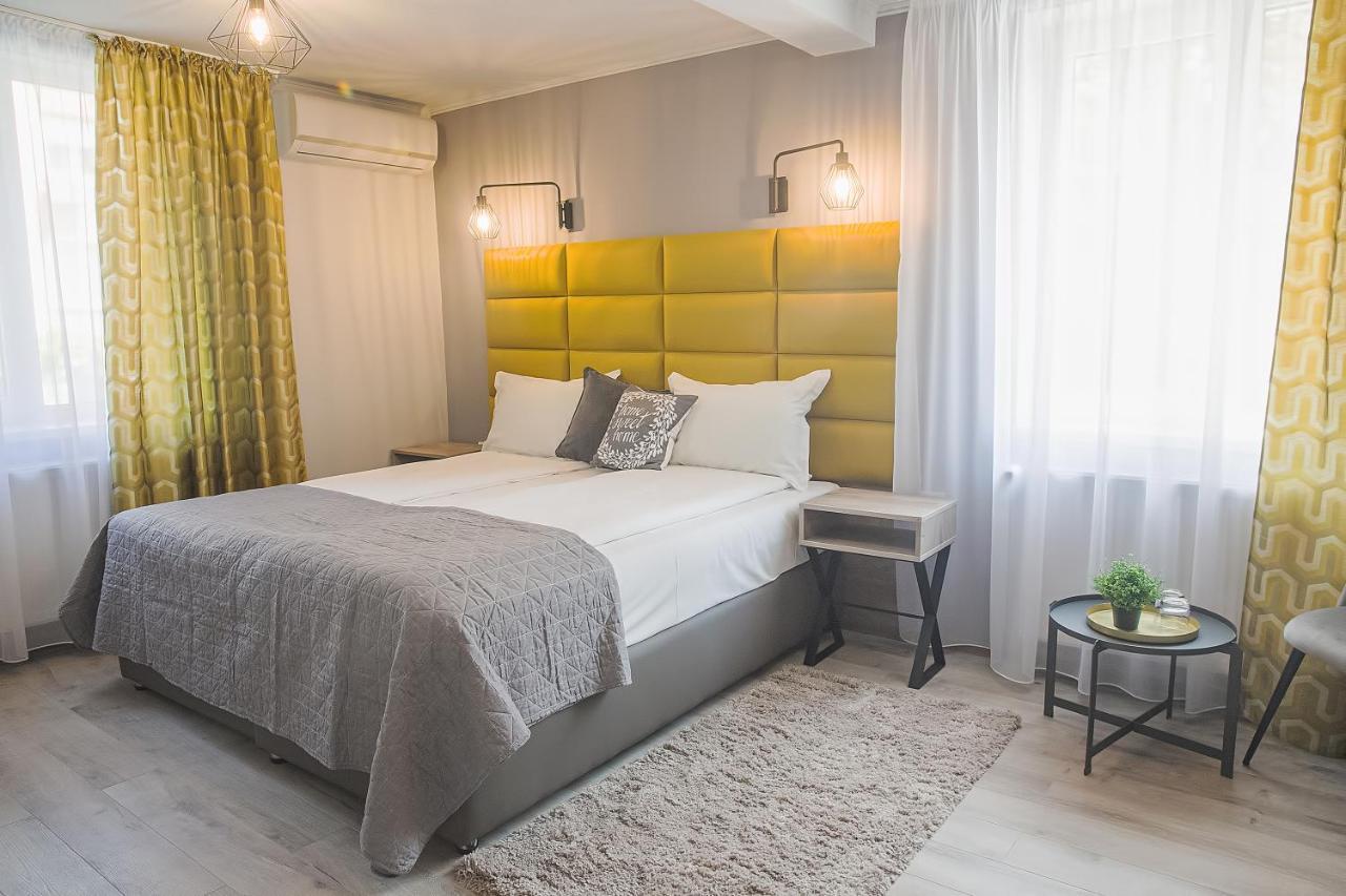 Corvin House Otel Hunedoara Dış mekan fotoğraf