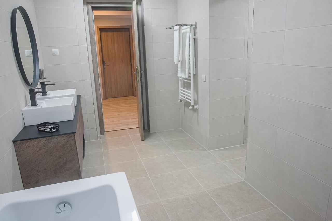 Corvin House Otel Hunedoara Dış mekan fotoğraf